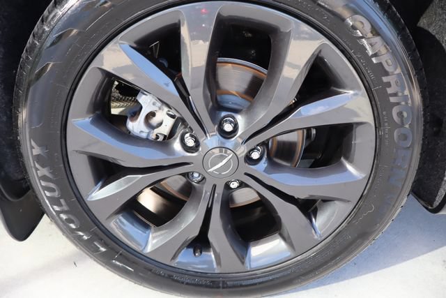 Used 2019 Chrysler Pacifica Limited FWD image 59