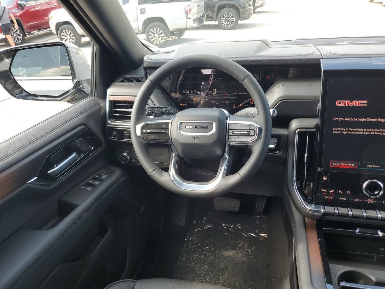 New 2026 GMC Yukon XL Denali RWD image 13