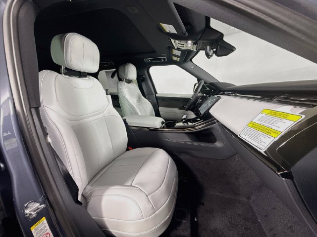 New 2027 Land Rover Range Rover Sport SE AWD/4WD image 30