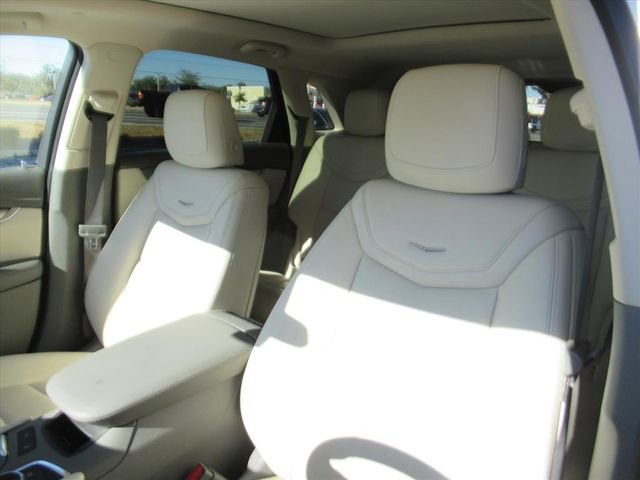 Used 2020 Cadillac XT5 Premium Luxury image 16