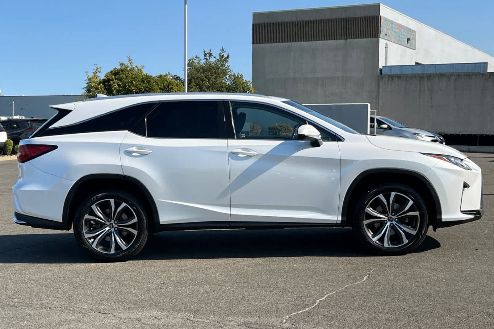 Used 2019 Lexus RX 350L FWD image 6