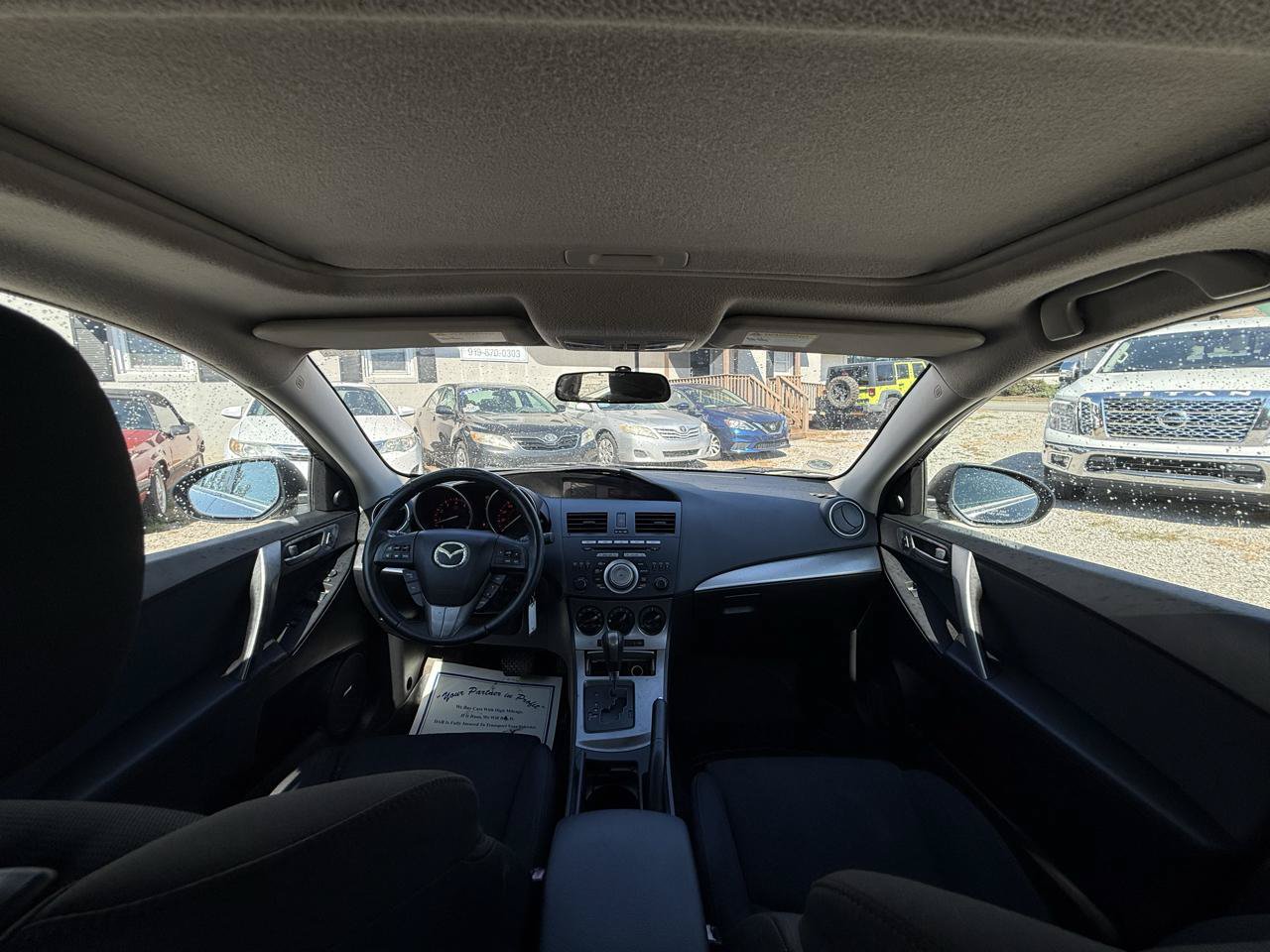 Used 2011 MAZDA MAZDA3 s Sport FWD image 27
