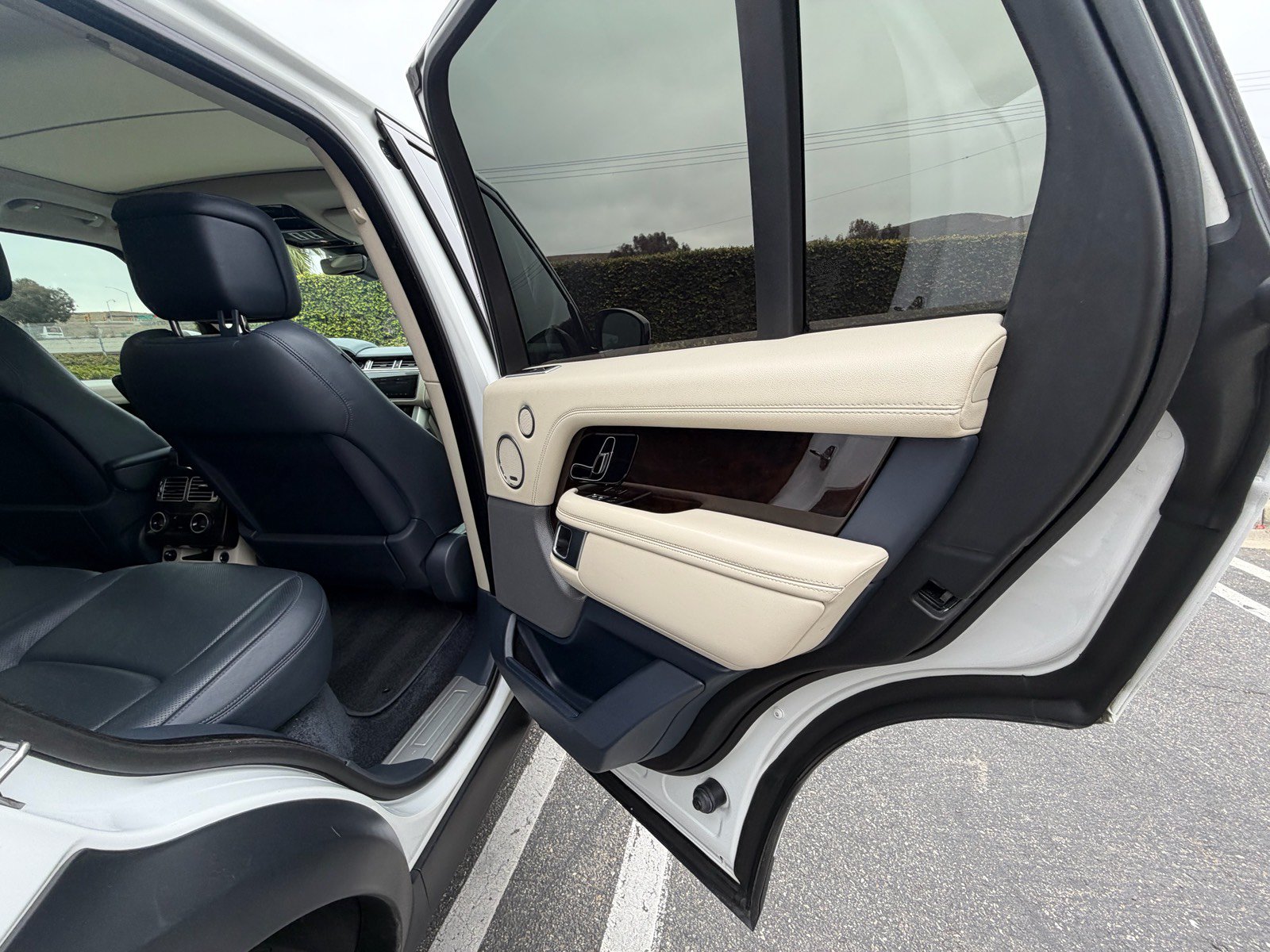Used 2019 Land Rover Range Rover HSE AWD/4WD image 26