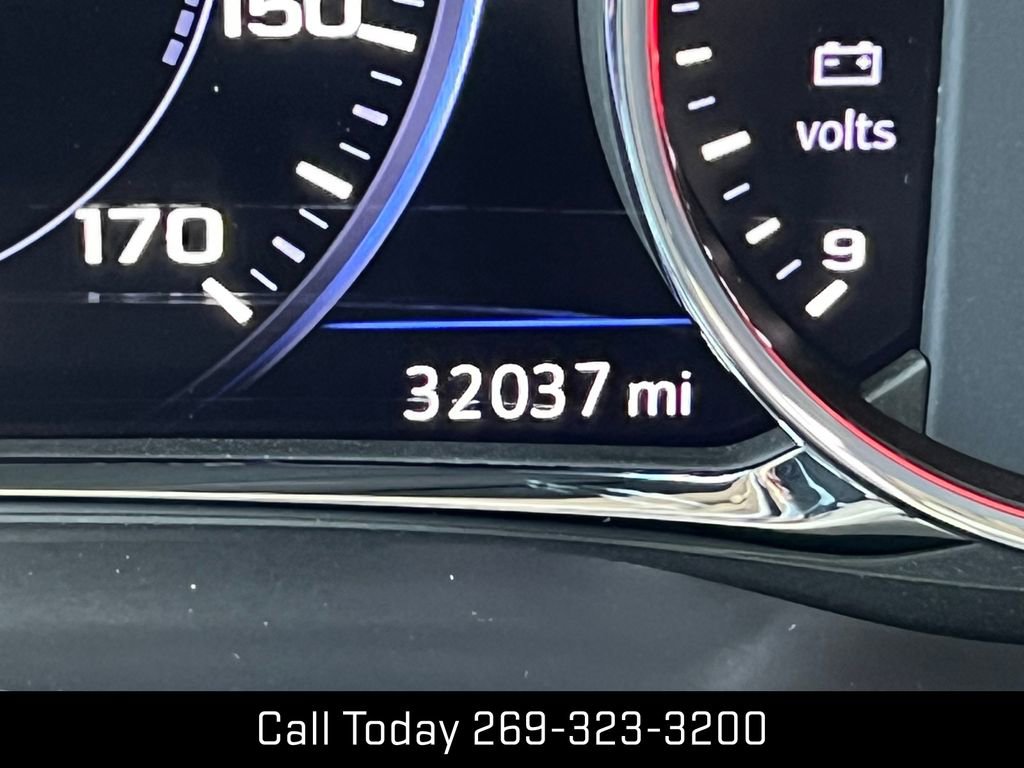 Certified 2023 GMC Acadia AT4 w/ Technology Package AWD/4WD image 8