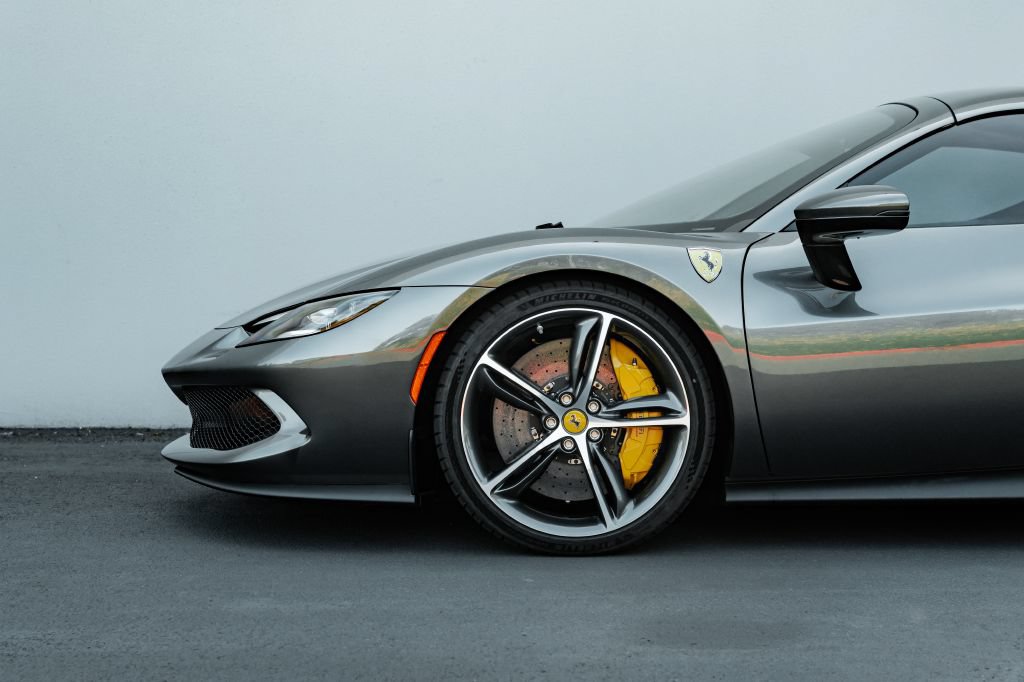 Used 2023 Ferrari 296 GTS RWD image 22