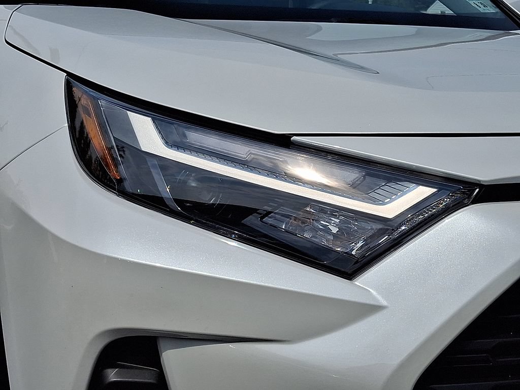 Certified 2025 Toyota RAV4 XLE Premium AWD/4WD image 9