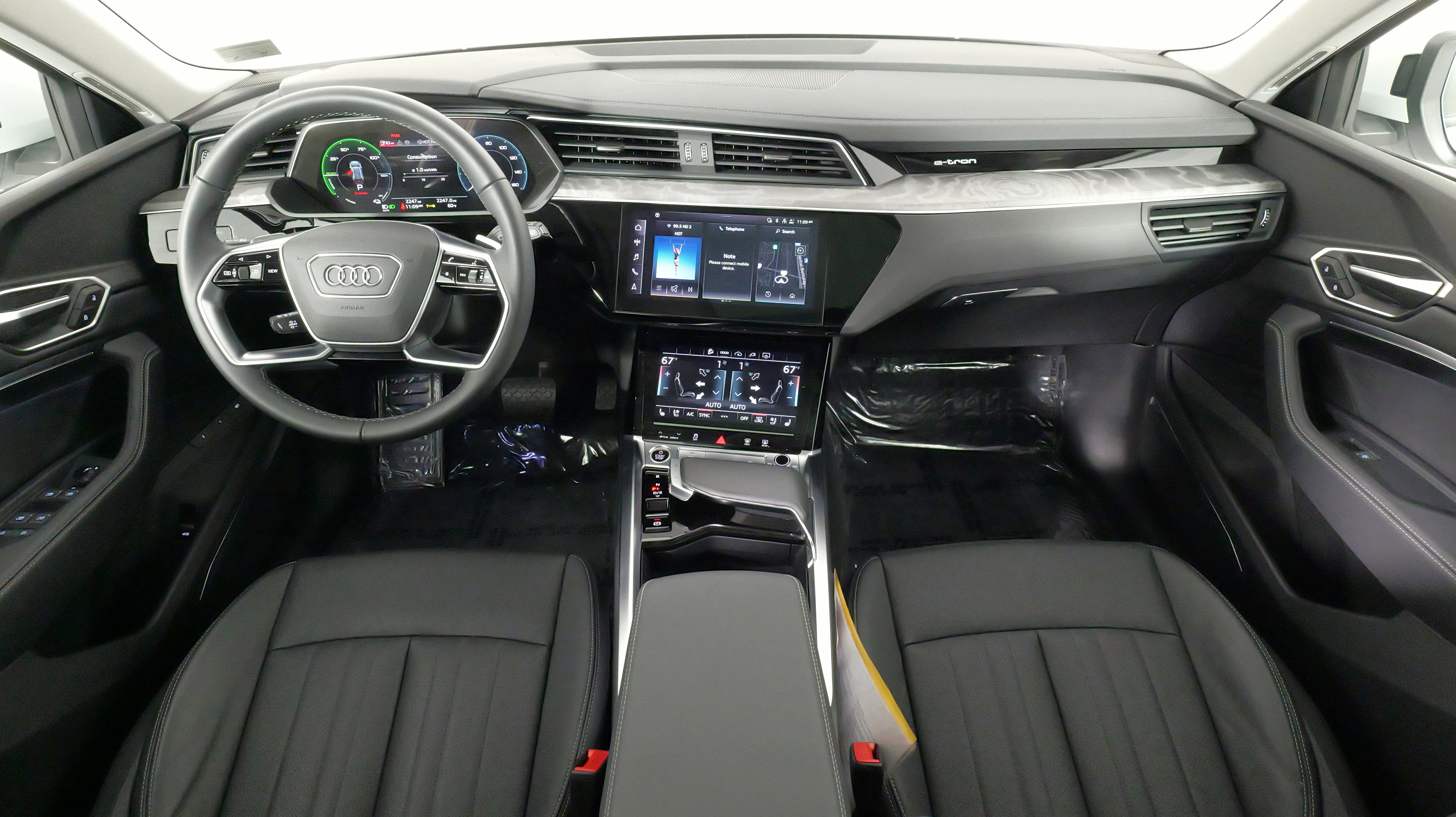 Used 2024 Audi Q8 e-tron Premium Plus w/ Premium Plus Package image 40