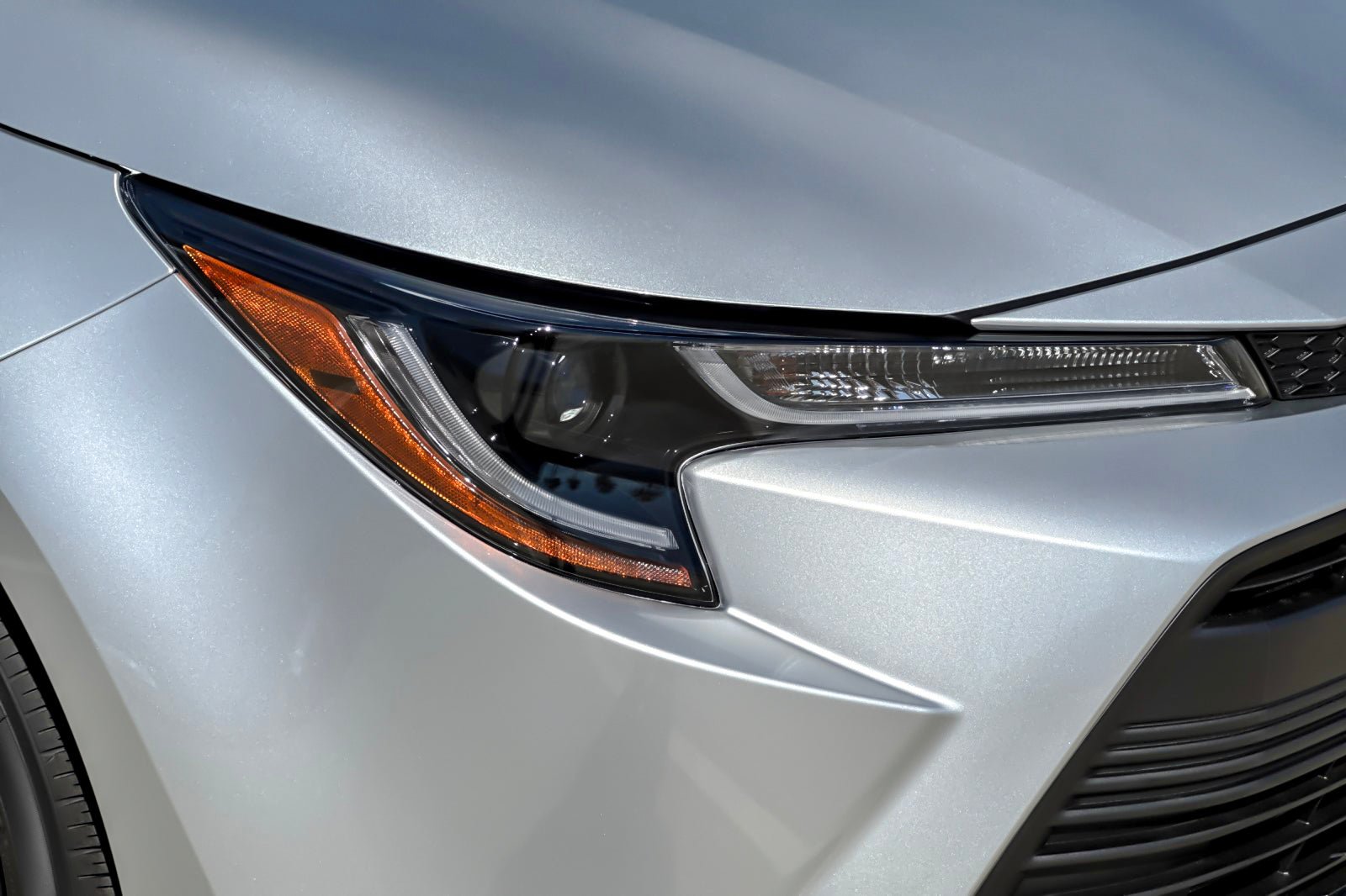 New 2027 Toyota Corolla LE FWD image 28