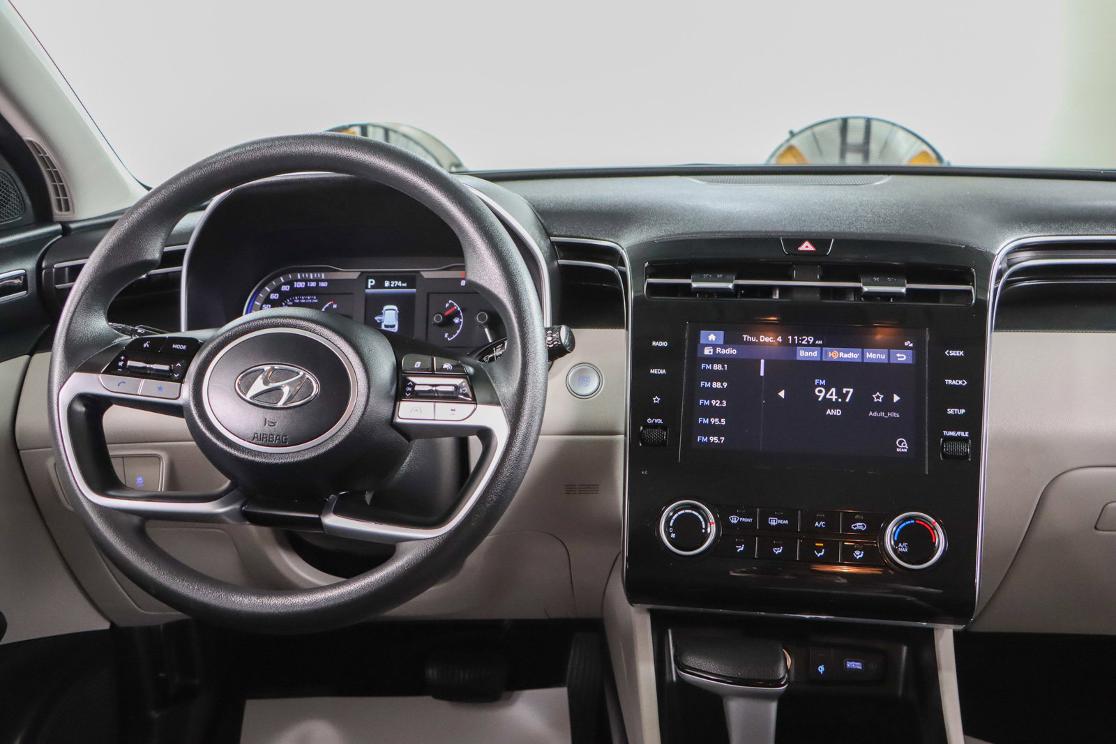 Used 2023 Hyundai Tucson SEL image 17