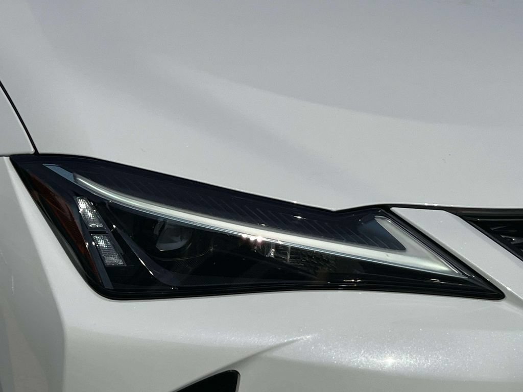 Used 2024 Lexus UX 250h F Sport AWD/4WD image 9