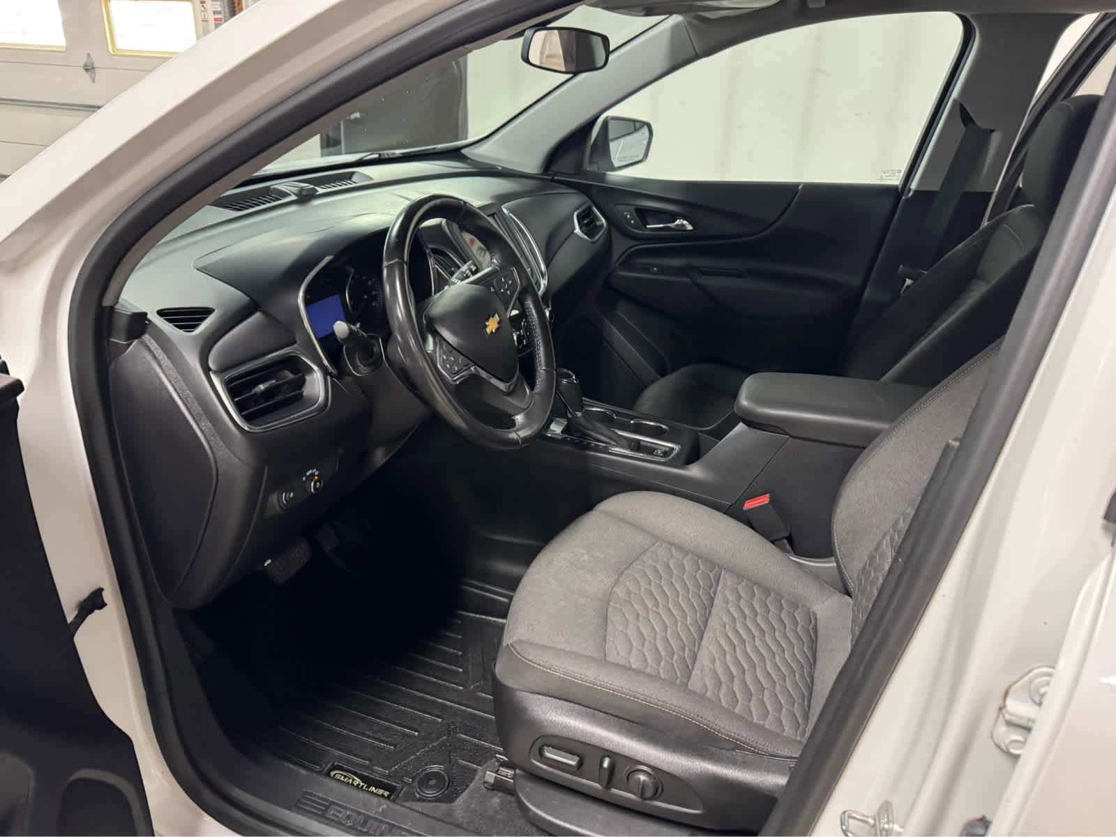 Used 2019 Chevrolet Equinox LT image 15