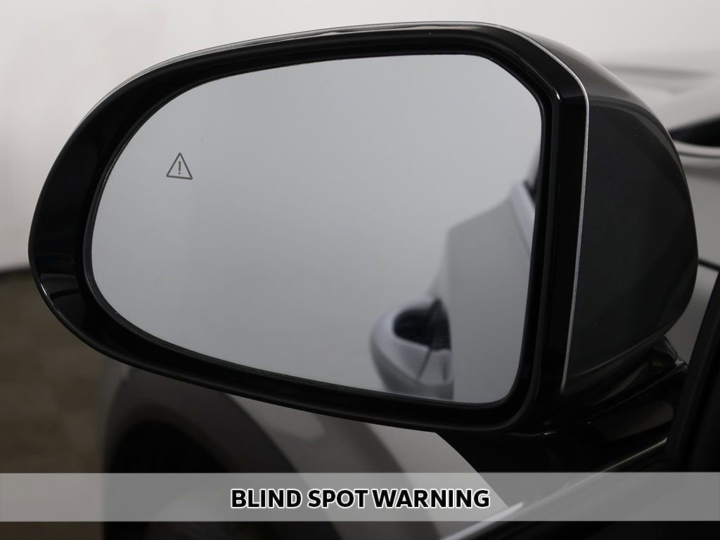 Used 2023 Hyundai Santa Fe SEL image 5