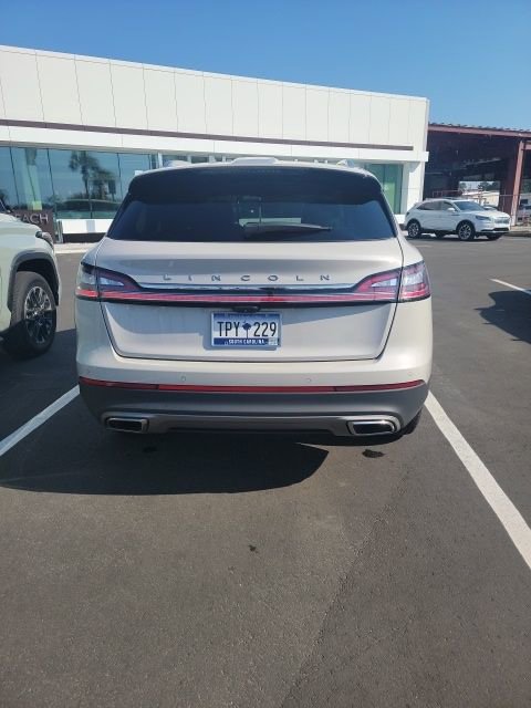 Used 2023 Lincoln Nautilus AWD w/ Premium Package image 7