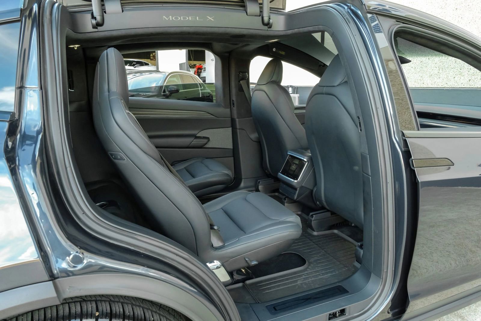 Used 2023 Tesla Model X Plaid image 59