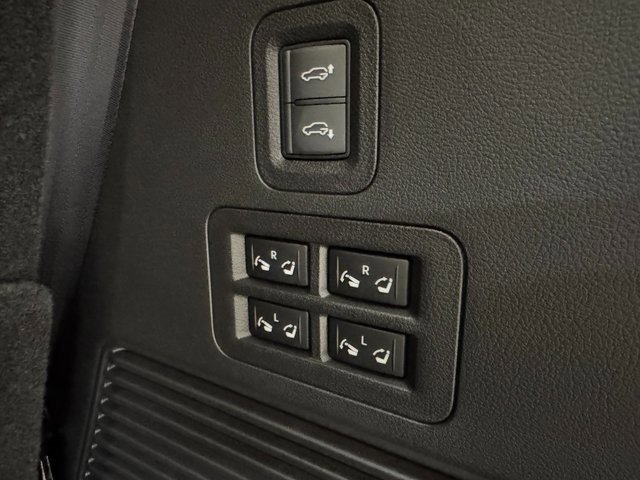 Used 2025 INFINITI QX80 Sensory image 29