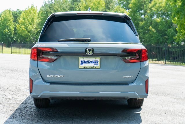 Used 2025 Honda Odyssey Sport-L image 9