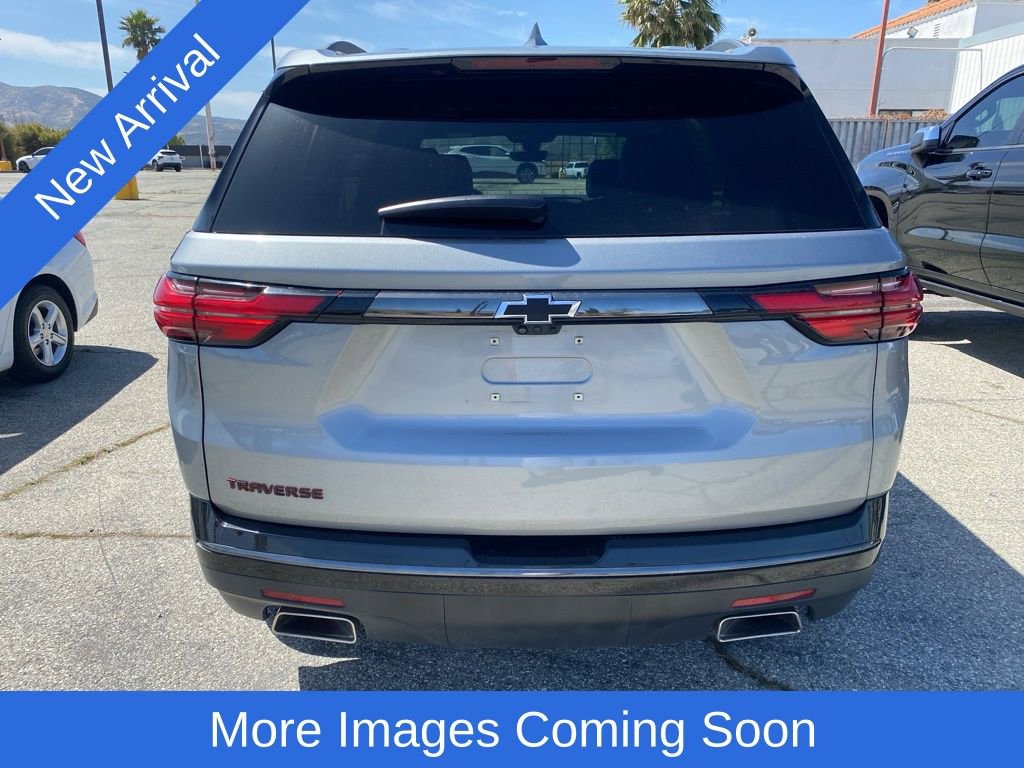 Used 2023 Chevrolet Traverse Premier w/ Redline Edition FWD image 4