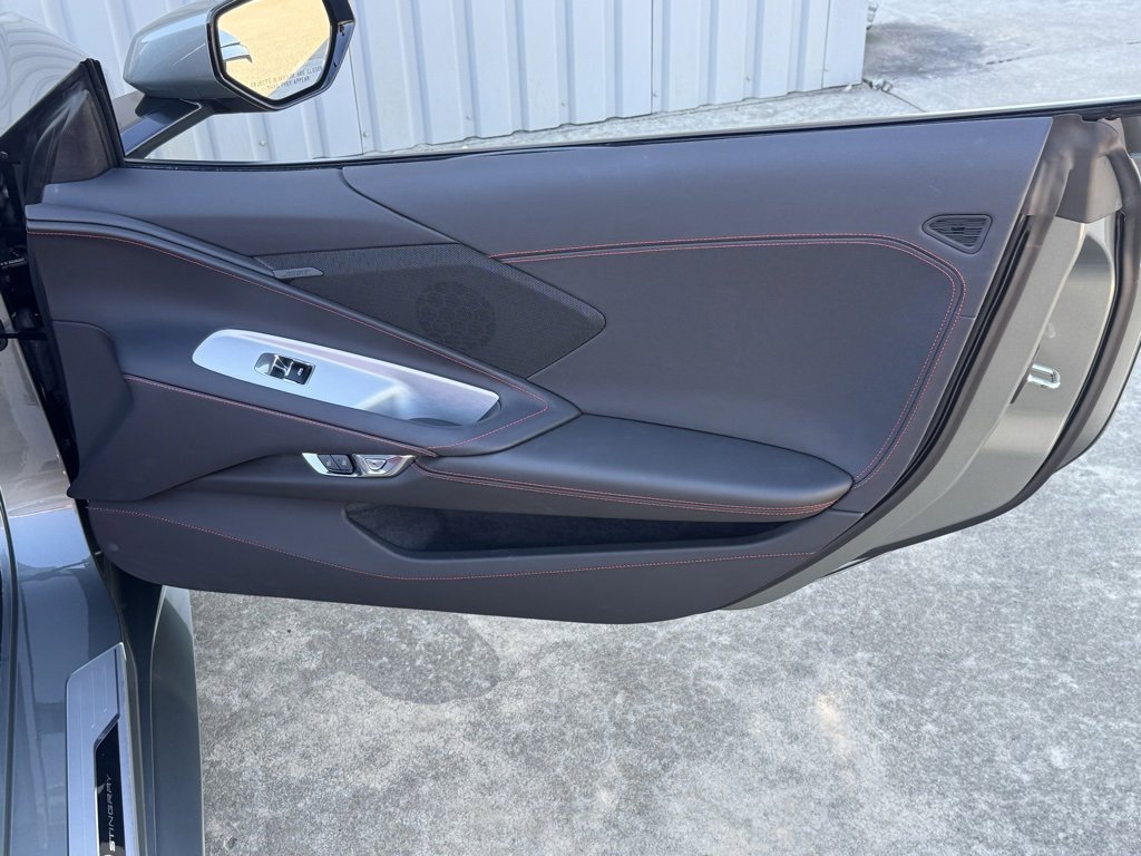 Used 2023 Chevrolet Corvette Stingray Convertible w/ 1LT image 32