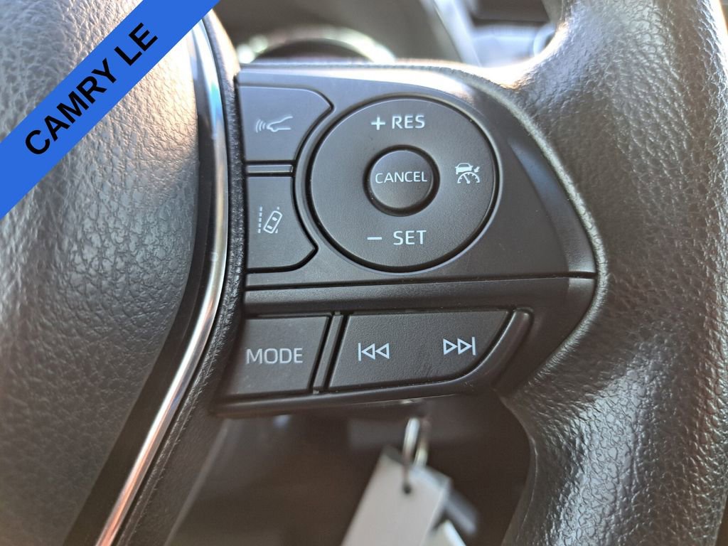 Used 2020 Toyota Camry LE image 14