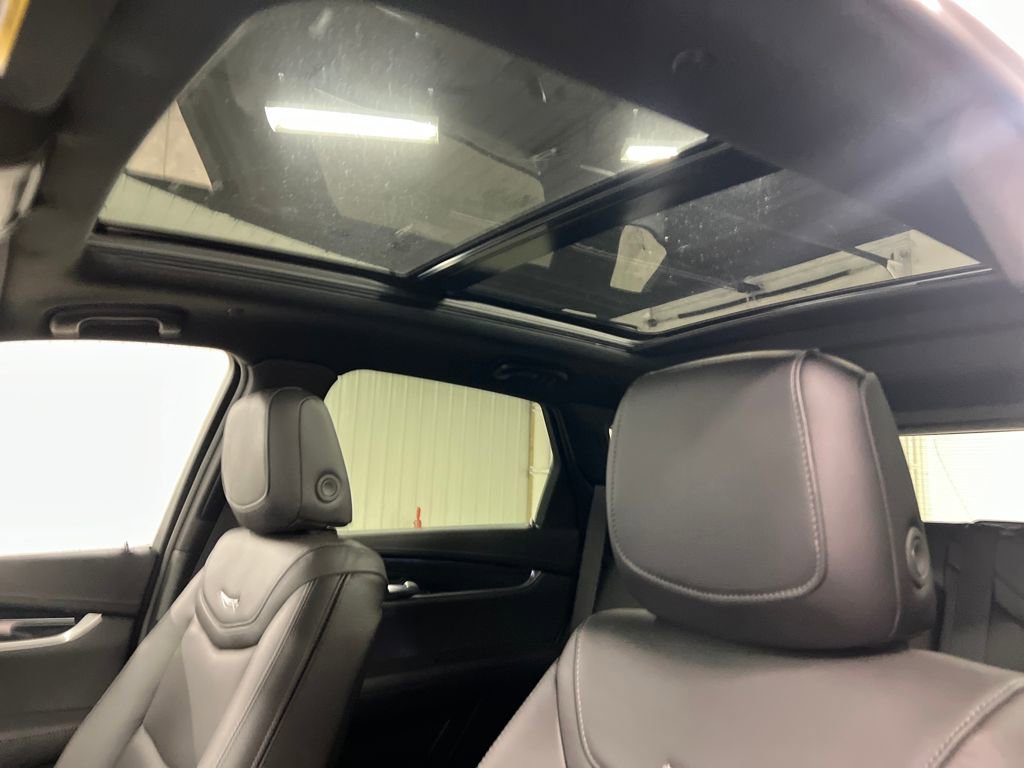 Certified 2026 Cadillac XT5 Premium Luxury w/ LPO, Floor Liner Package image 27
