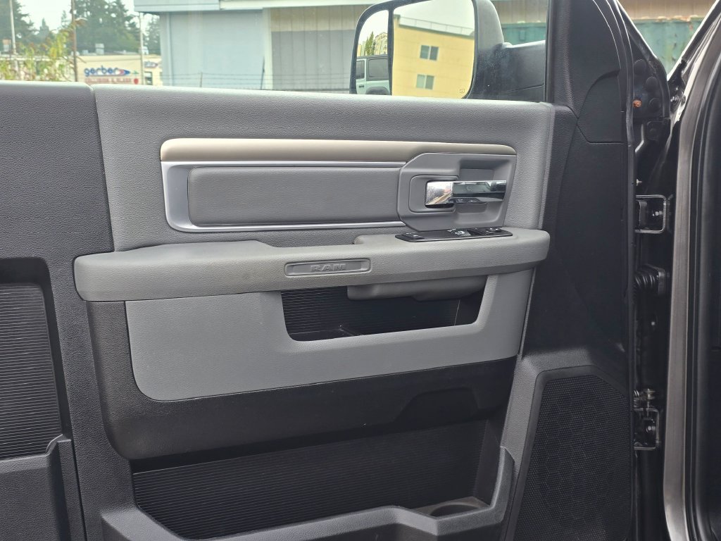 Used 2015 RAM 1500 Classic SLT w/ Trailer & Traction Group AWD/4WD image 19