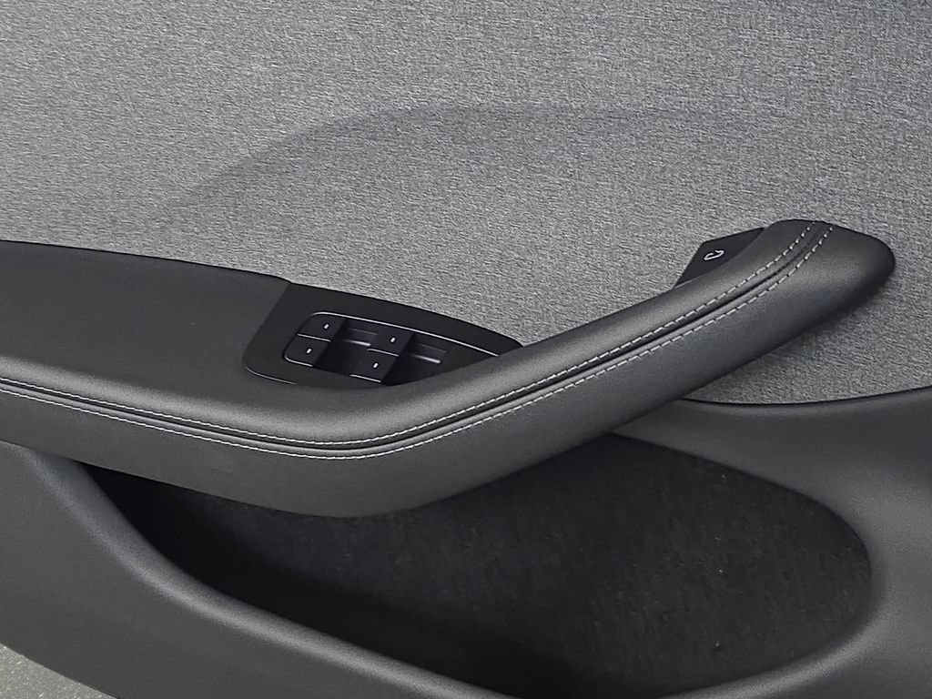 Used 2024 Tesla Model 3 Standard Range RWD image 30