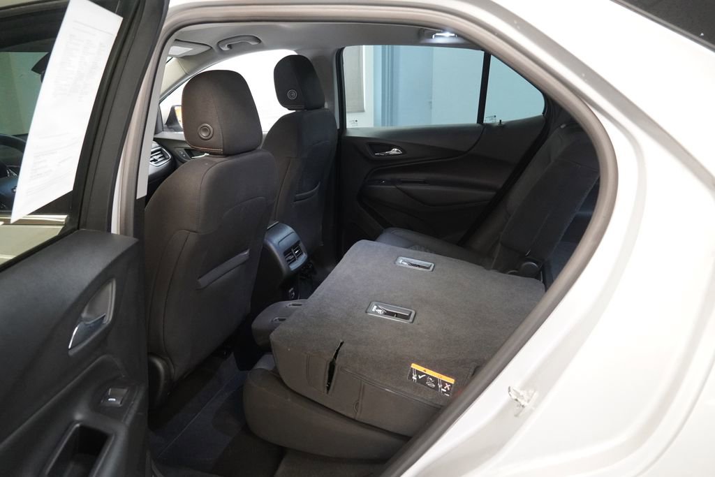 Used 2019 Chevrolet Equinox LT image 18