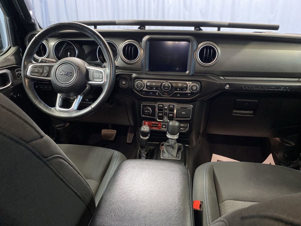Used 2022 Jeep Wrangler Unlimited Rubicon 4xe w/ Cold Weather Group AWD/4WD image 40