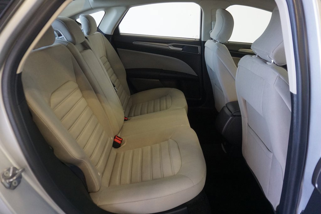 Used 2018 Ford Fusion S image 20