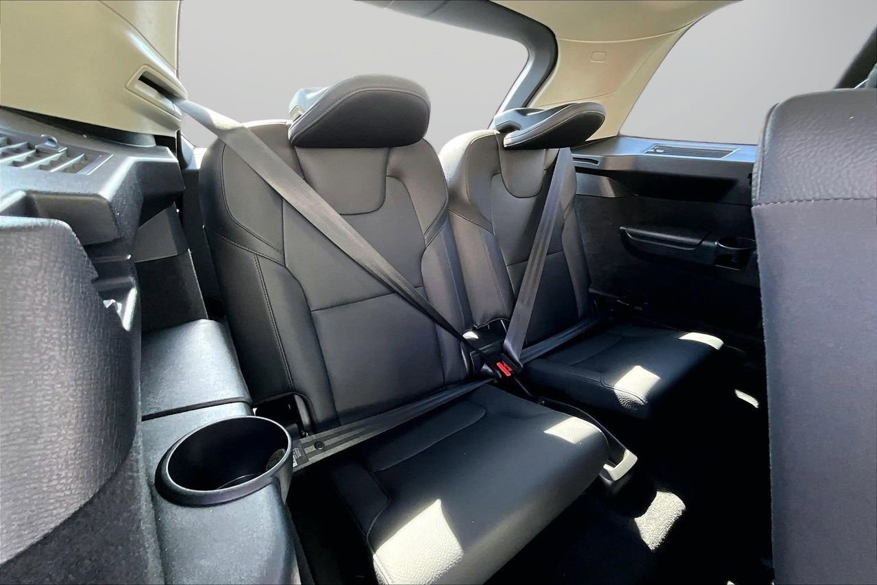 Used 2024 Volvo XC90 B5 Plus image 25