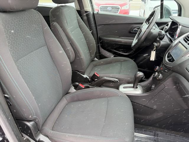 Used 2015 Chevrolet Trax LS AWD/4WD image 35