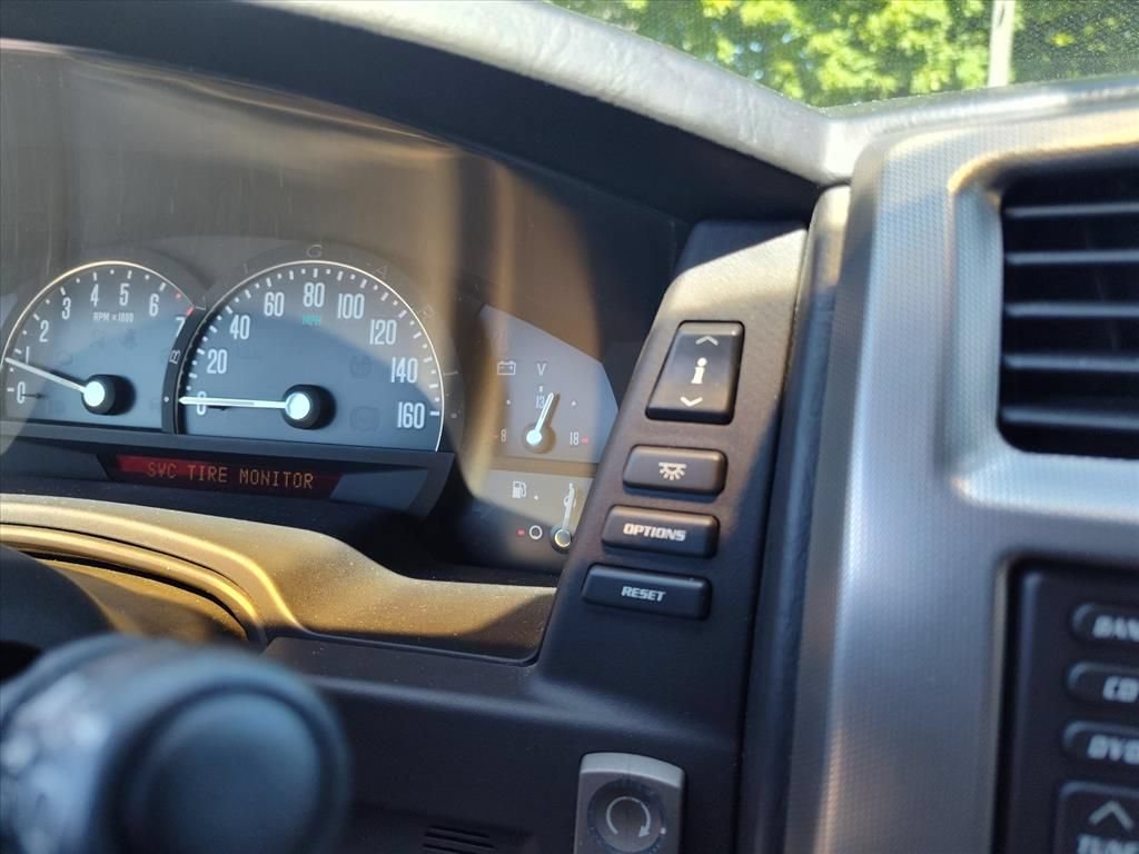 Used 2006 Cadillac XLR RWD image 21