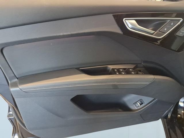 Used 2023 Audi Q4 e-tron Premium Plus w/ Premium Plus image 11