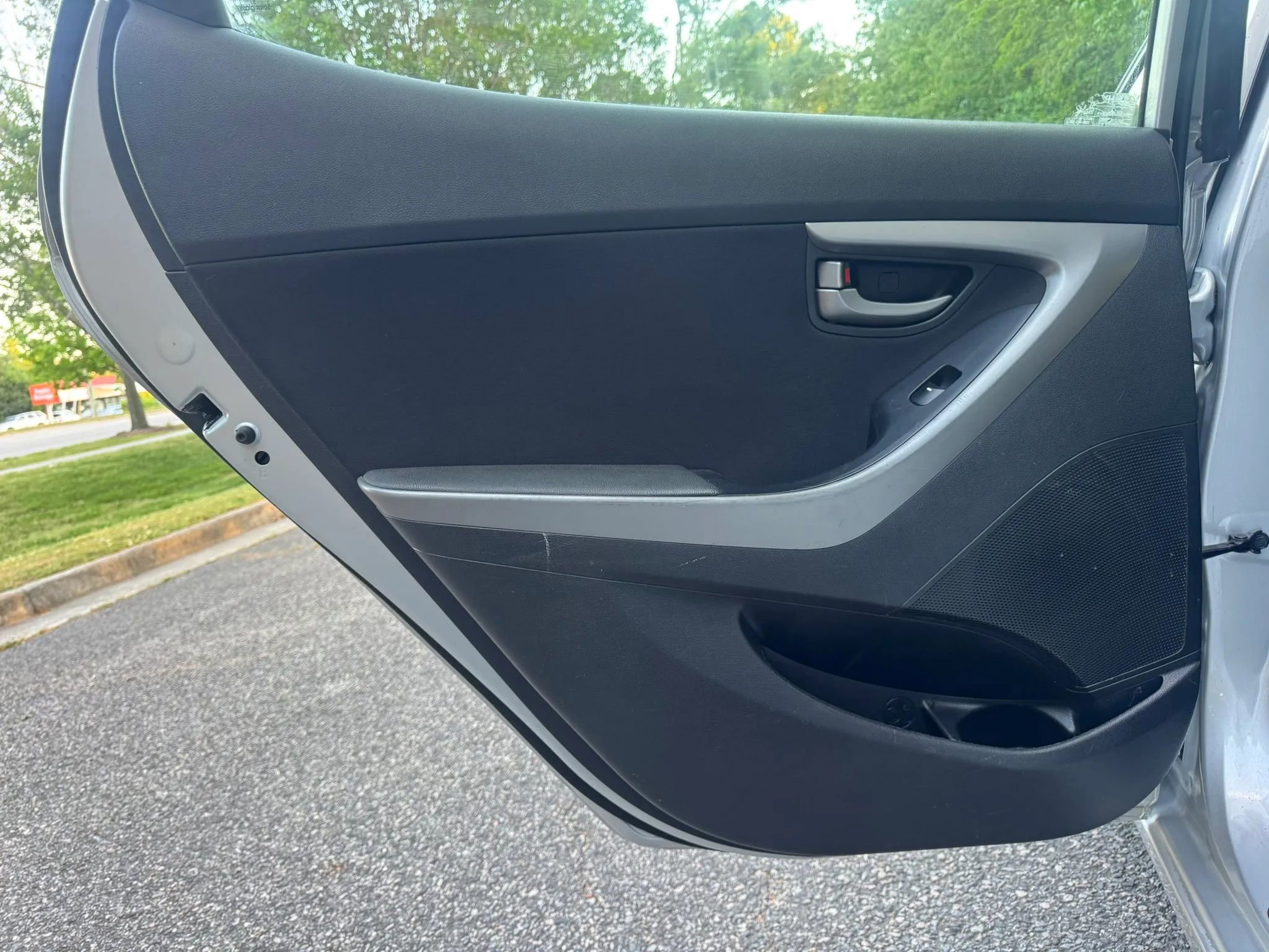Used 2016 Hyundai Elantra Value Edition FWD image 9