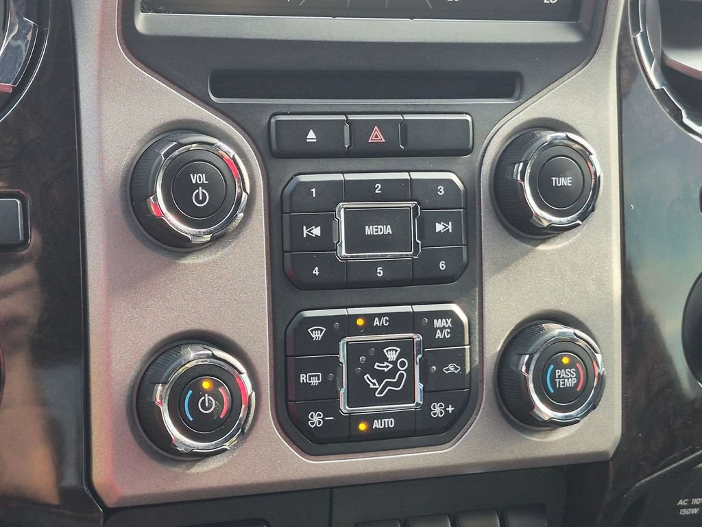 Used 2015 Ford F250 Platinum w/ Snow Plow Prep Package AWD/4WD image 19