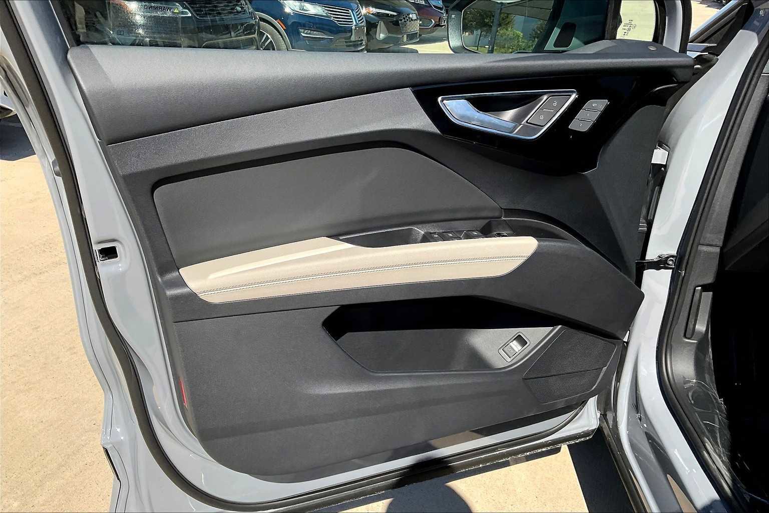 New 2026 Audi Q4 e-tron Premium image 10