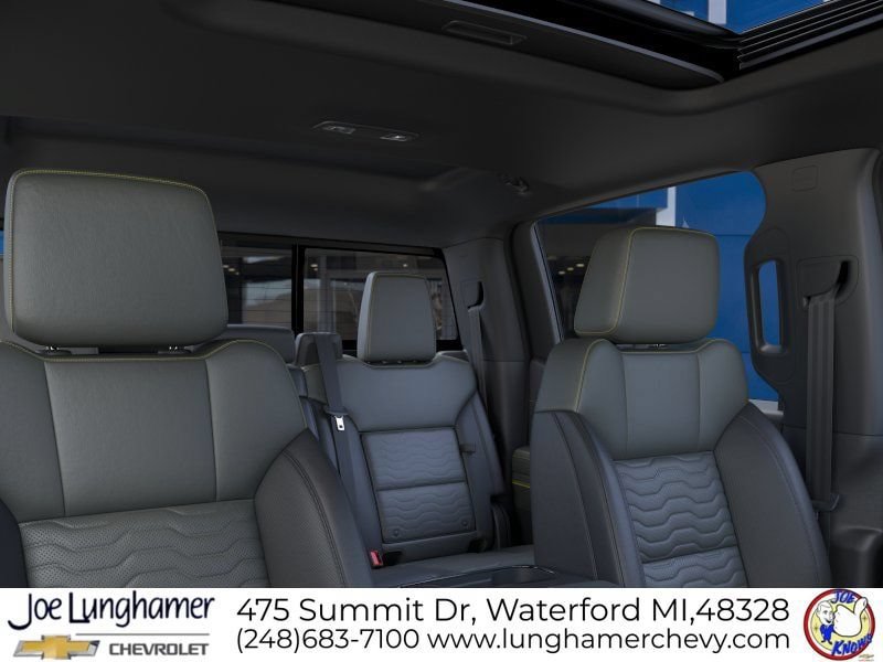 New 2026 Chevrolet Silverado 1500 ZR2 w/ Dark Appearance Package AWD/4WD image 24