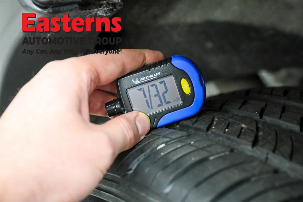 Used 2024 Nissan Pathfinder S image 30