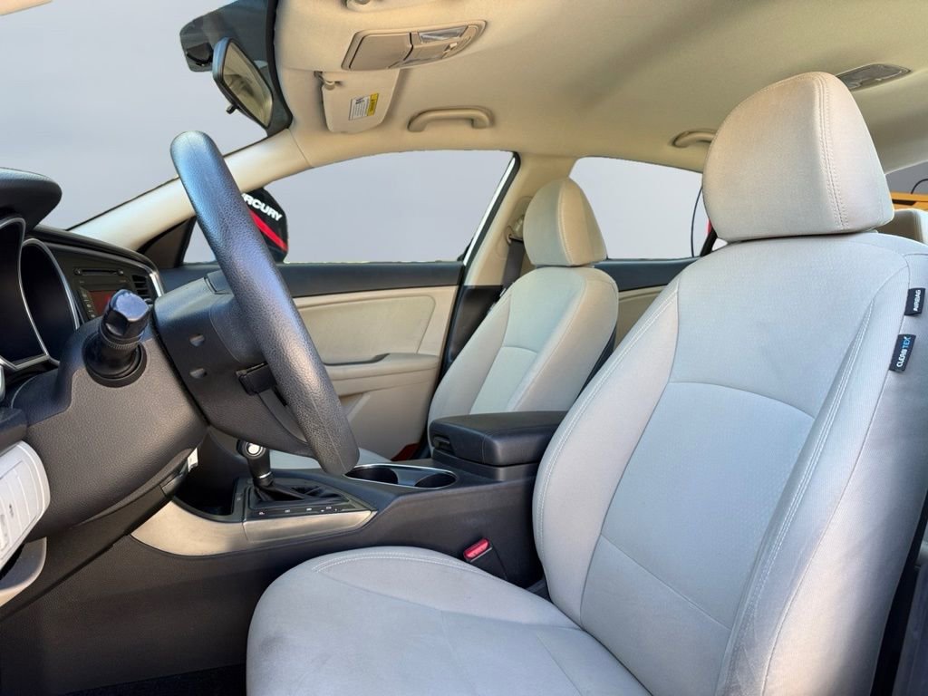 Used 2015 Kia Optima LX image 16