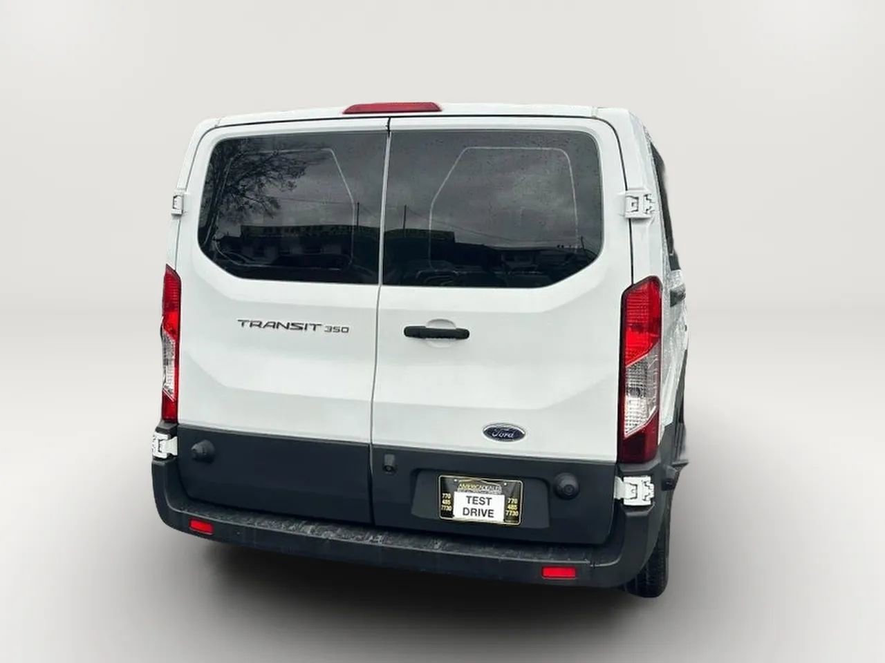 Used 2017 Ford Transit 350 XL image 8