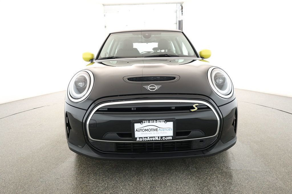 Used 2023 MINI Cooper SE image 2