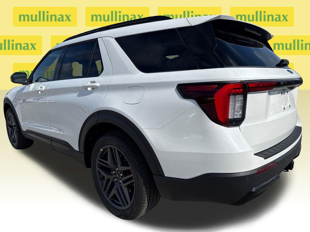 New 2026 Ford Explorer ST-Line image 4