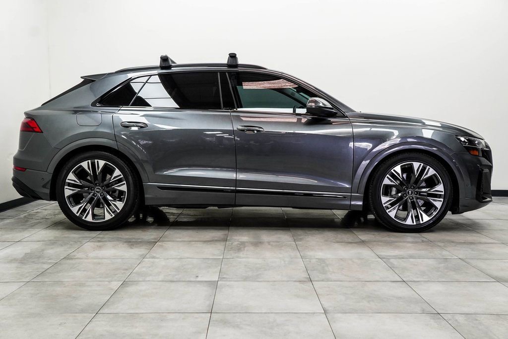 Used 2024 Audi Q8 Prestige w/ Prestige Package image 11