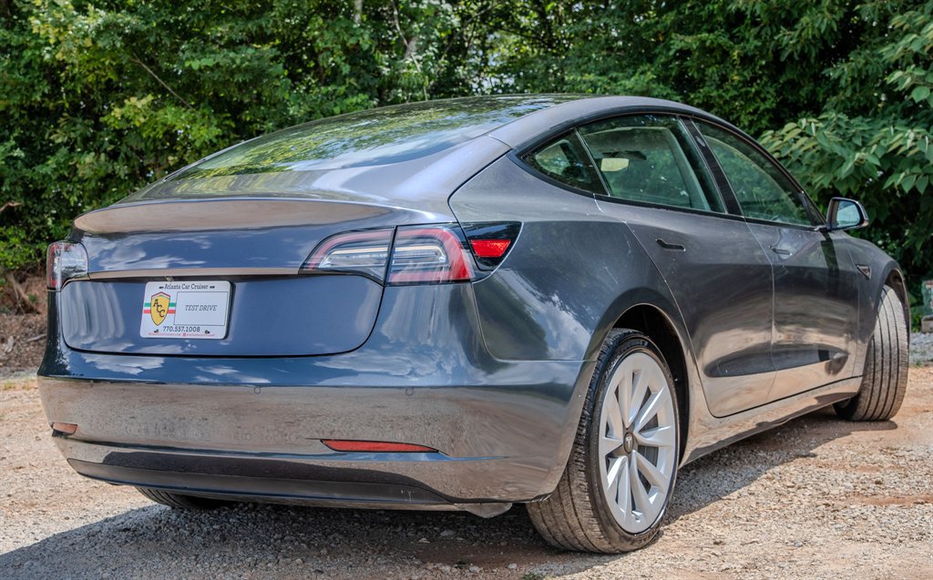 Used 2022 Tesla Model 3 Standard Range RWD image 5