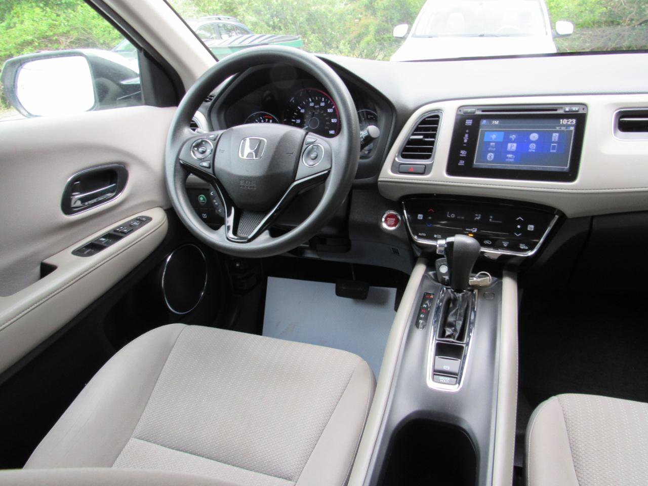 Used 2016 Honda HR-V EX image 11