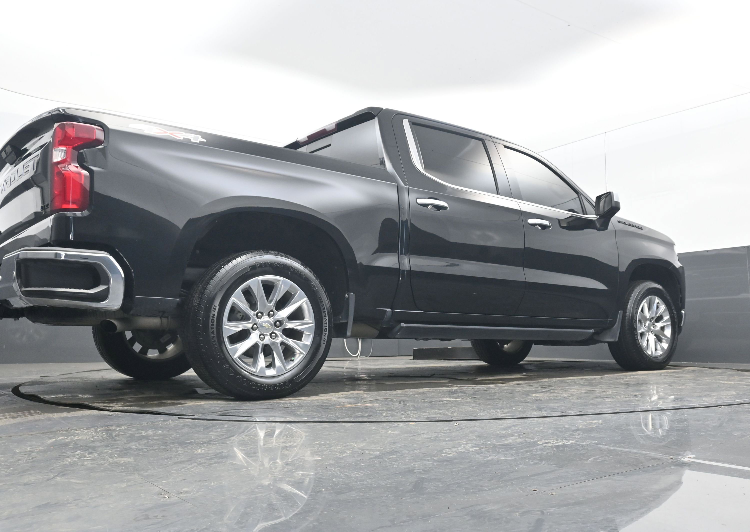 Used 2021 Chevrolet Silverado 1500 LTZ w/ LPO, Dark Essentials Package image 31