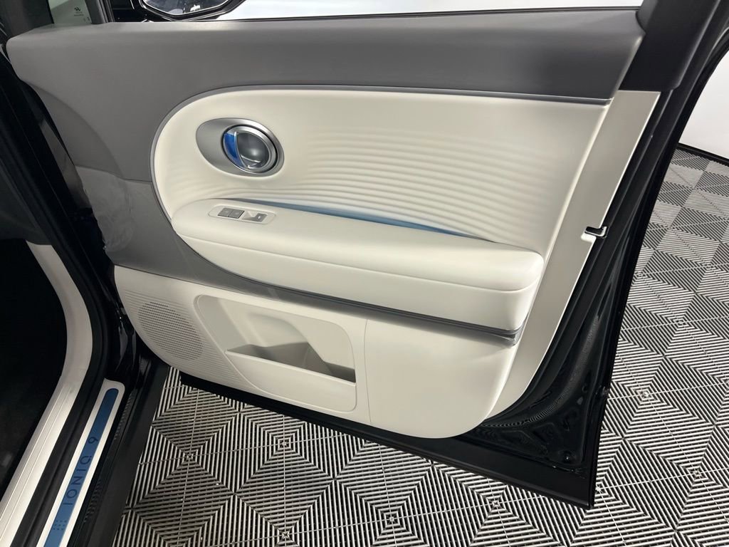 Used 2026 Hyundai Ioniq 9 SEL image 30
