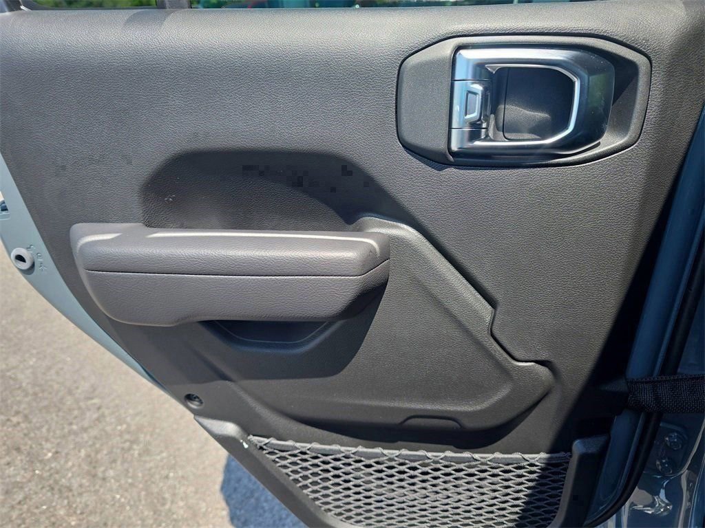 New 2025 Jeep Gladiator Sport image 26