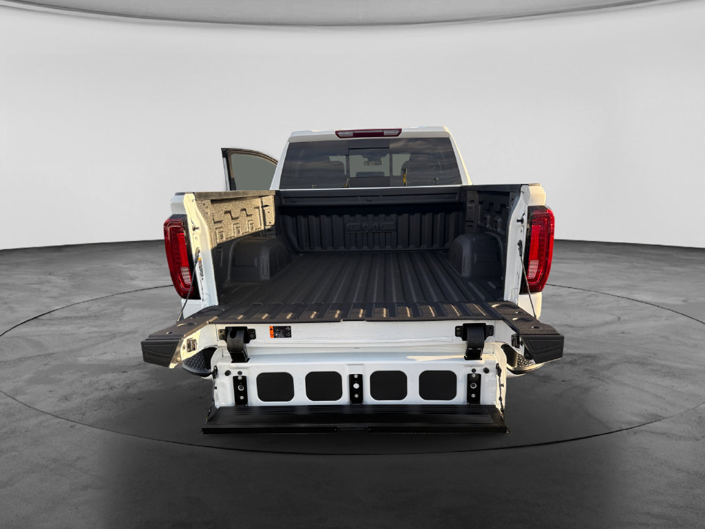 New 2026 GMC Sierra 1500 AT4 w/ AT4 Preferred Package AWD/4WD image 36