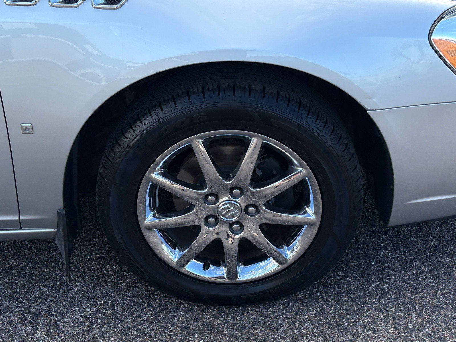 Used 2007 Buick Lucerne CXL FWD image 9